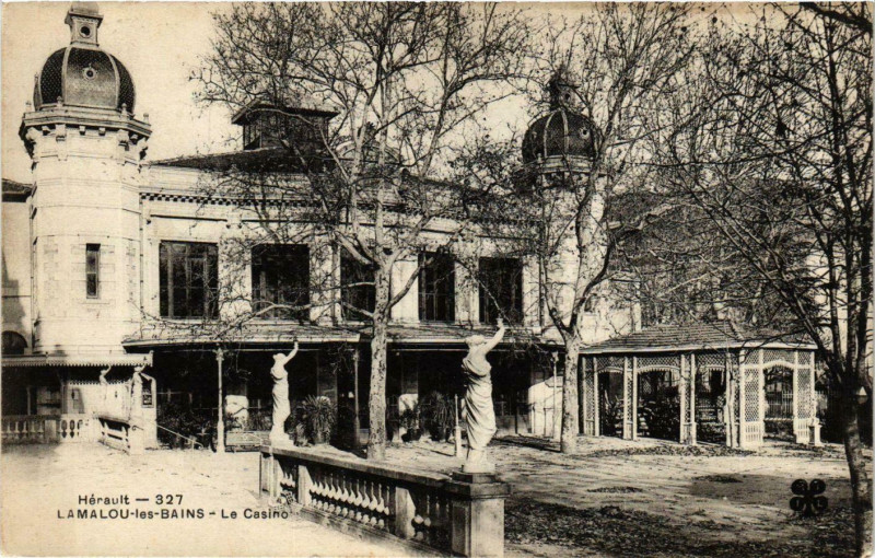 Carte postale ancienne Herault Lamalou-les-Bains Le Casino à Lamalou-les-Bains
