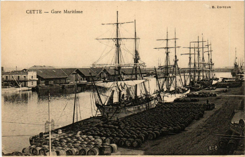 Carte postale ancienne Cette - Gare Maritime