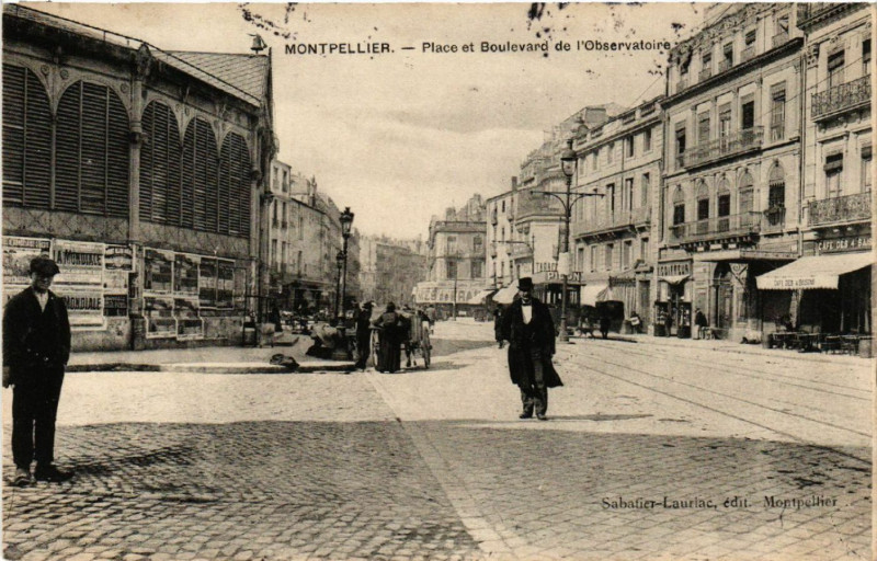 Carte postale ancienne Montpellier - Place et Boulevard de l'Observatoire . à Montpellier