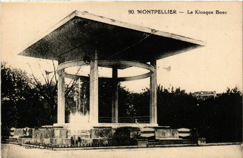 Carte postale ancienne Montpellier - Le Kiosque Bosc à Montpellier