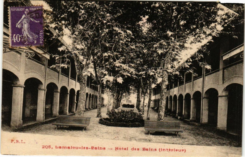 Carte postale ancienne Lamalou-les-Bains - Hotel des Bains (Intérieur) à Lamalou-les-Bains