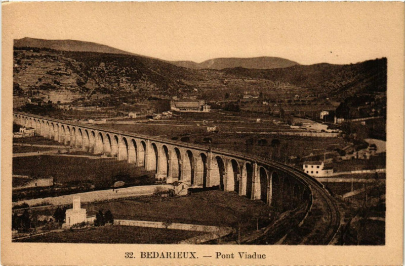 Carte postale ancienne Bedarieux - Pont Viaduc à Bédarieux