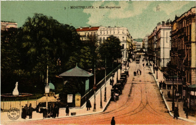 Carte postale ancienne Montpellier - Rue Magnelone à Montpellier