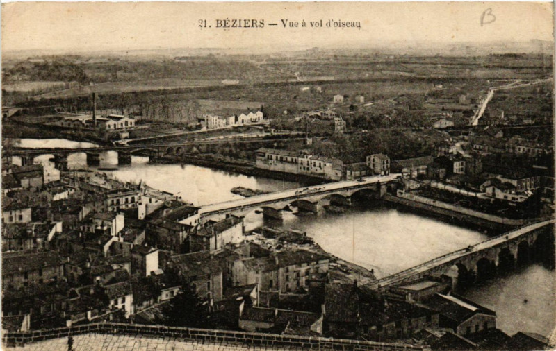Carte postale ancienne Béziers - Vue á vol d'oiseau à Béziers