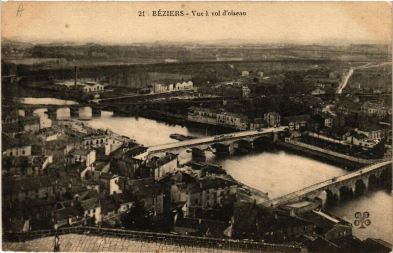 Carte postale ancienne Béziers - Vue á vol d'oiseau à Béziers