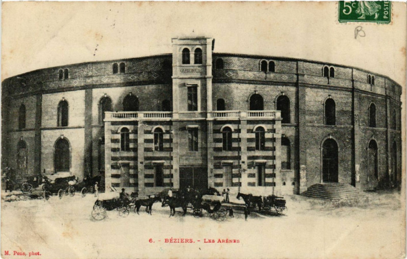 Carte postale ancienne Béziers - Les Arénes à Béziers