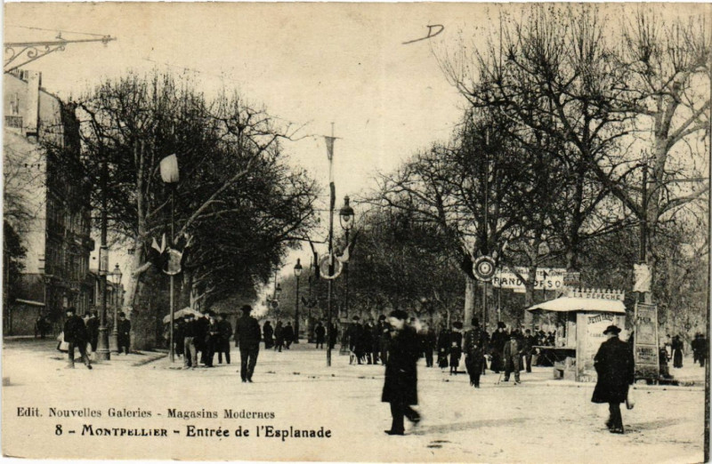 Carte postale ancienne Montpellier - Entrée de l'Esplanade à Montpellier