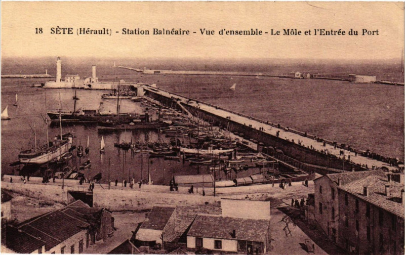 Carte postale ancienne Séte (Hérault) - Station Balnéaire - Vue d'ensemble - Le Mole ... à Sète