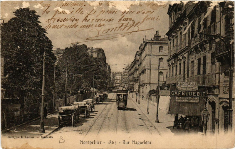 Carte postale ancienne Montpellier - Rue Maguelone à Montpellier