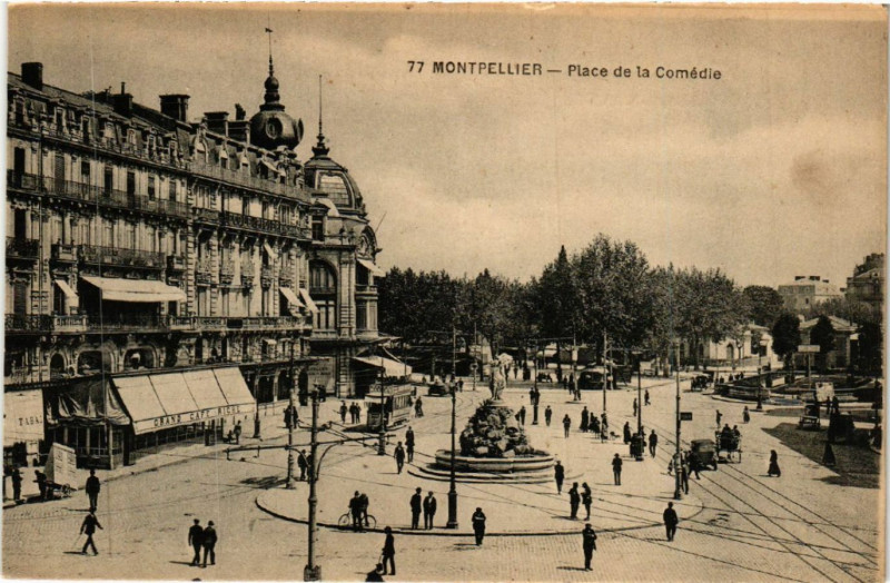 Carte postale ancienne Montpellier - Place de la Comédie à Montpellier