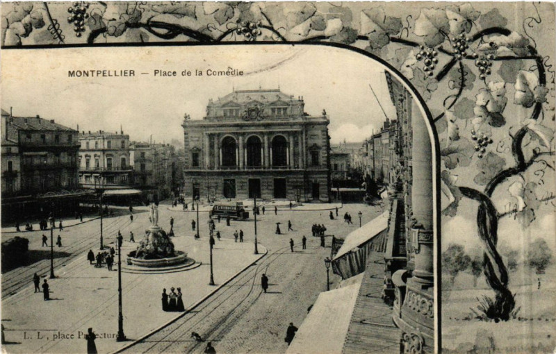 Carte postale ancienne Montpellier - Place de la Comédie à Montpellier