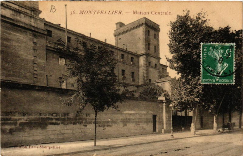 Carte postale ancienne Montpellier - Maison Centrale à Montpellier