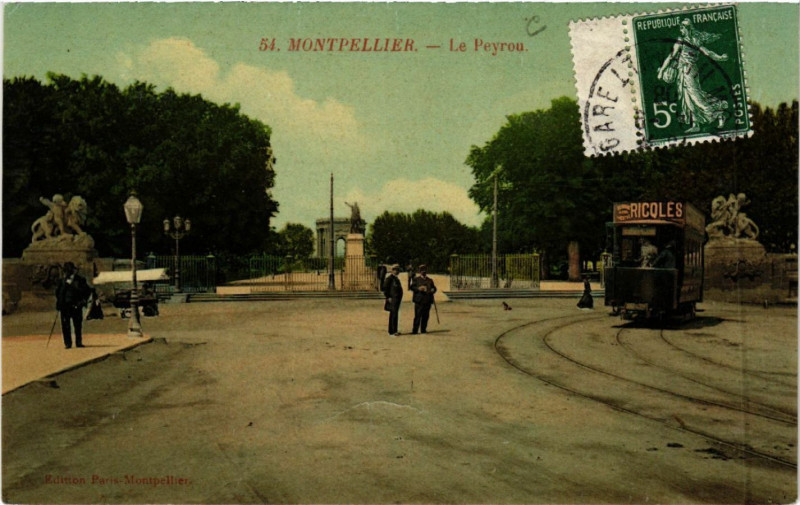 Carte postale ancienne Montpellier - Le Peyrou à Montpellier