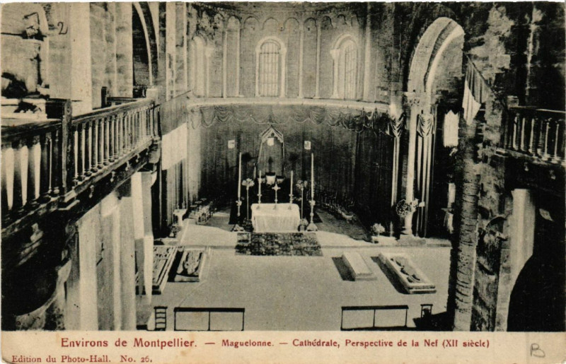 Carte postale ancienne Environs de Montpellier - Maguelone - Cathédrale,perspective de... à Montpellier