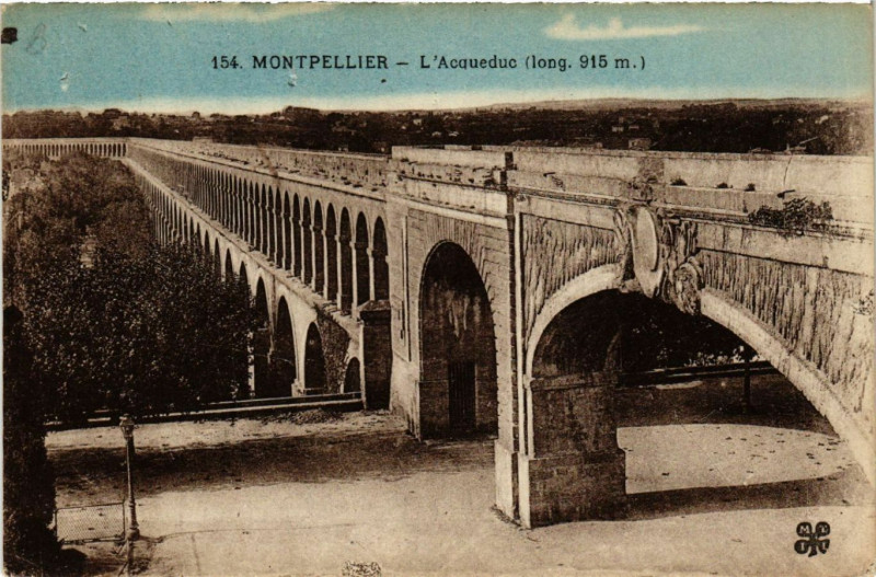 Carte postale ancienne Montpellier - L'Acqueduc (long 915 m) à Montpellier