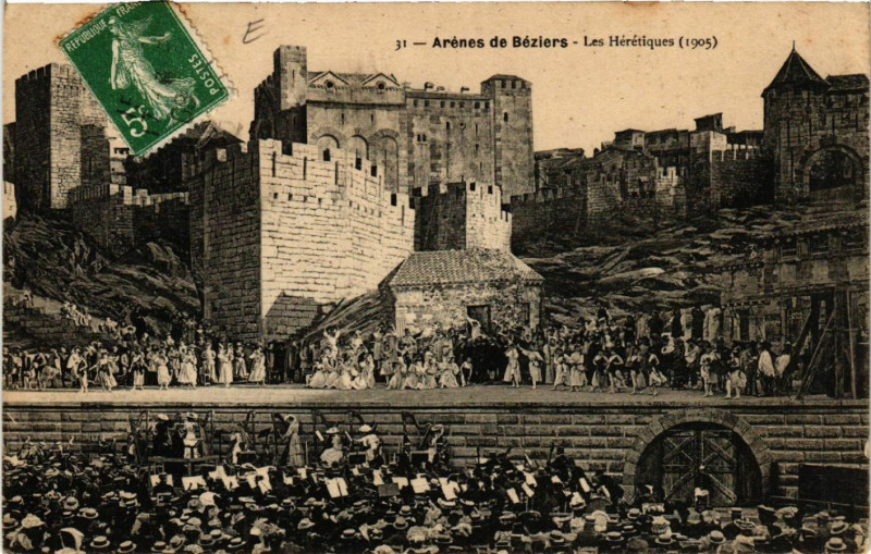 Carte postale ancienne Arénes de Béziers - Les Hérétiques (1905) à Béziers
