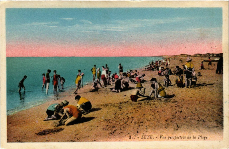 Carte postale ancienne Séte - Vue perspective de la Plage à Sète