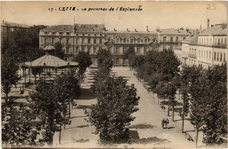 Carte postale ancienne Cette - La promenade de l'Esplanade