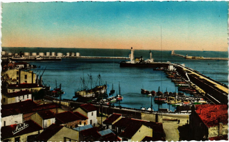 Carte postale ancienne Séte - Entrée du Port à Sète