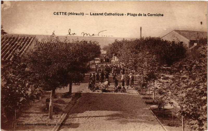 Carte postale ancienne Cette(Hérault) - Lazaret Catholique - Plage de la Corniche