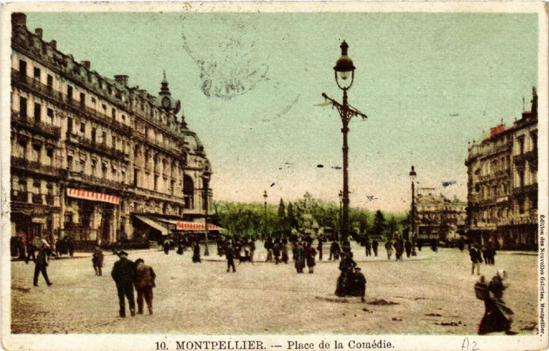 Carte postale ancienne Montpellier - Place de la Comédie à Montpellier