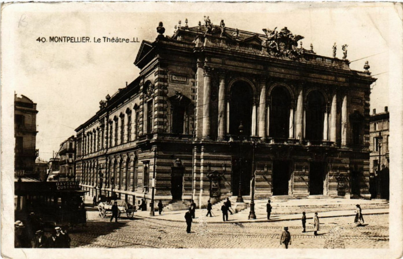 Carte postale ancienne Montpellier - Le Théátre à Montpellier