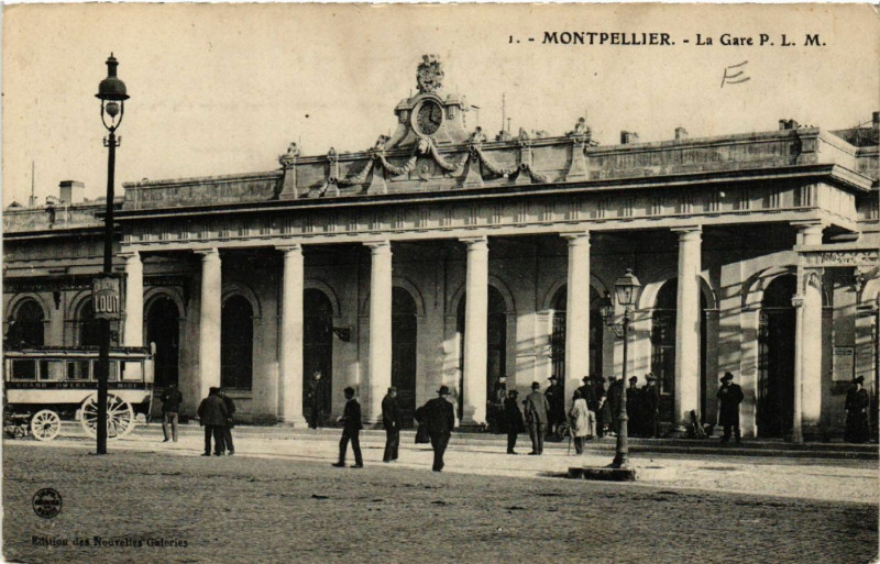 Carte postale ancienne Montpellier - La Gare P. L. M. à Montpellier