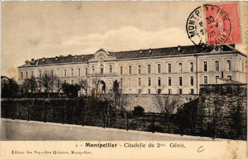 Carte postale ancienne Montpellier - Citadelle du 2me Génie à Montpellier