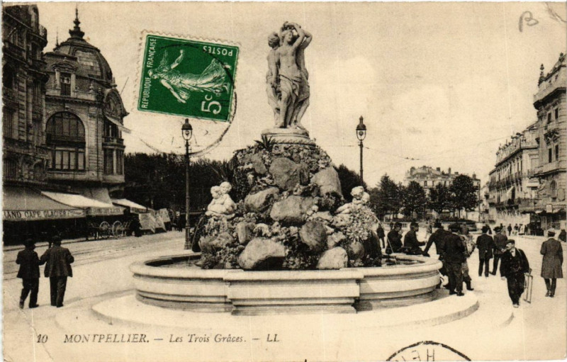 Carte postale ancienne Montpellier- Les Trois Gráces à Montpellier