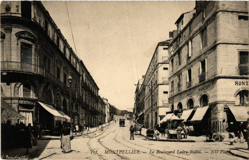 Carte postale ancienne Montpellier- Le Boulevard Ledru-Rollin à Montpellier