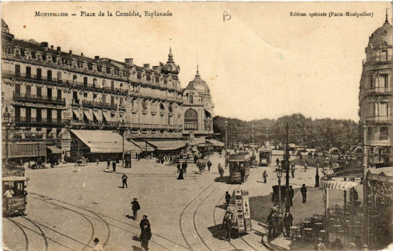 Carte postale ancienne Montpellier - Place de la Comédie, Esplanade à Montpellier