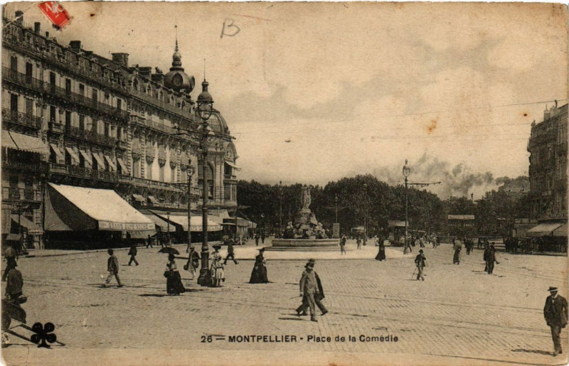 Carte postale ancienne Montpellier - Place de la Comédie à Montpellier