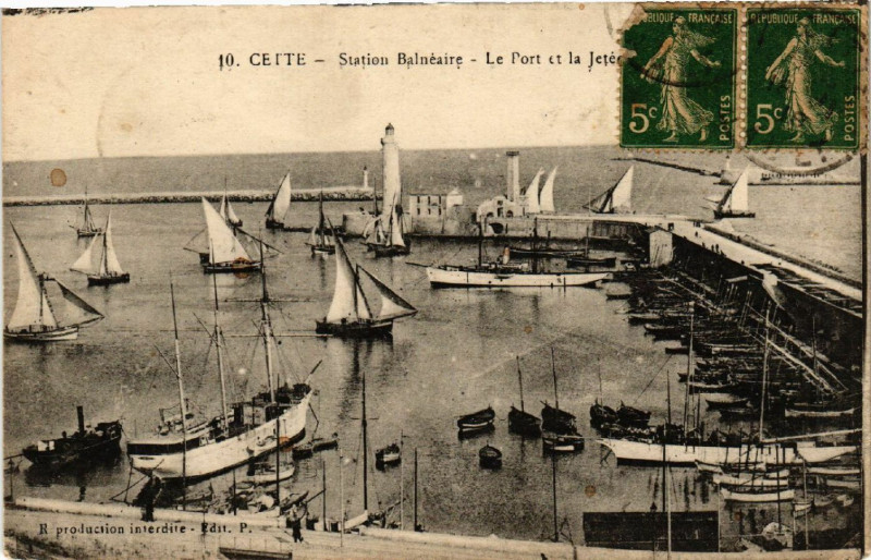 Carte postale ancienne Cette - Station Balnéaire - Le Port et la Jetée