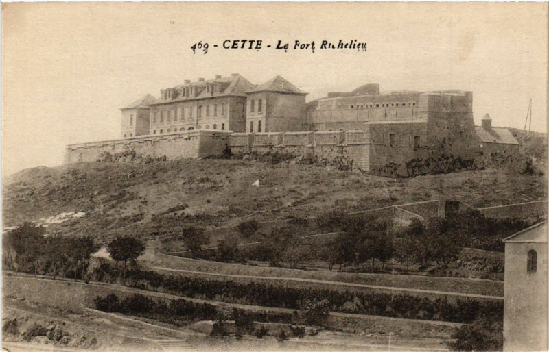 Carte postale ancienne Cette - Le Fort Richelieu