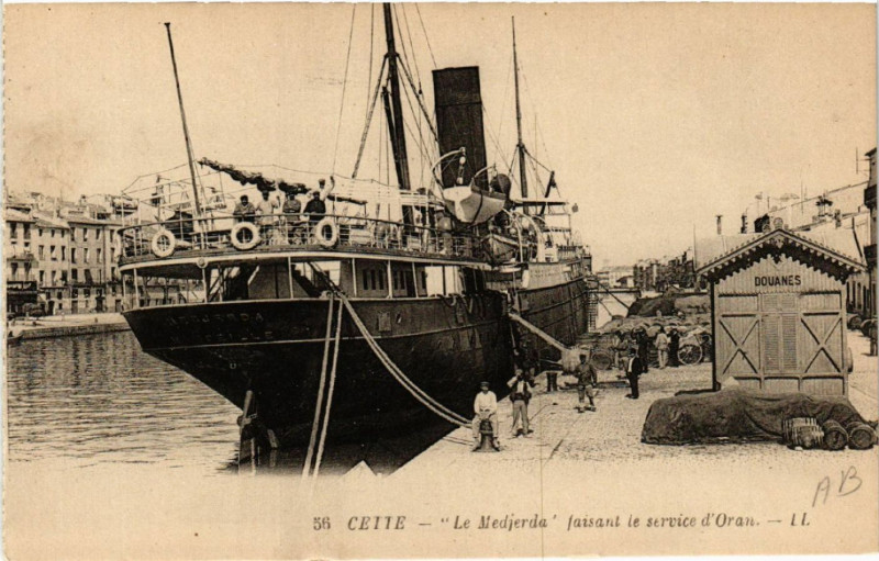 Carte postale ancienne Cette - Le Medjerda faisant le service d'Oran