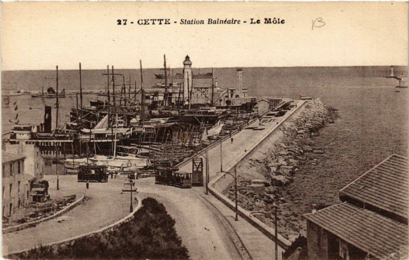 Carte postale ancienne Cette - Sation Balnéaire - Le Mole