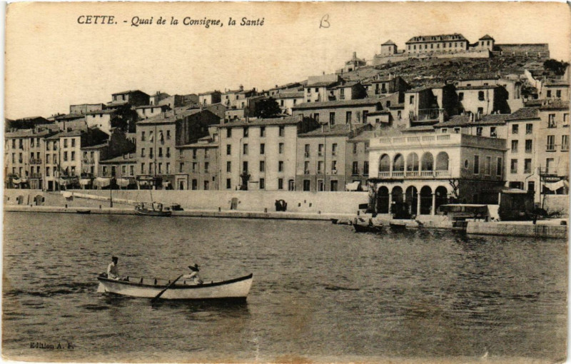 Carte postale ancienne Cette - Quai de la Consigne, la Santé