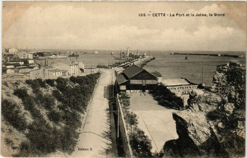 Carte postale ancienne Cette - Le Port et la Jetée, le Stand