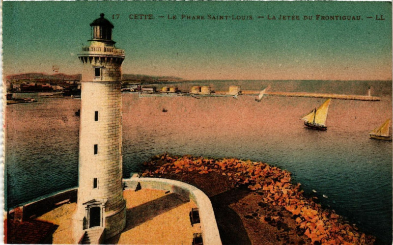 Carte postale ancienne Cette - La Phare Saint-Louis - La Jetée du Frontiguau