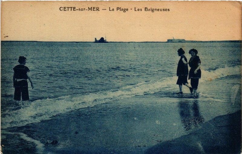Carte postale ancienne Cette-sur-Mer - La Plage - Les Baigneuses à Aigne