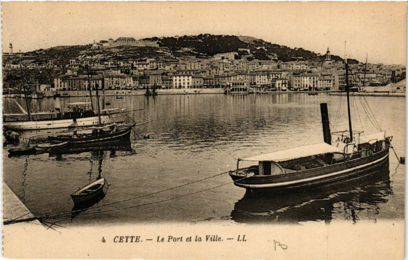 Carte postale ancienne Cette - Le Port et la Ville