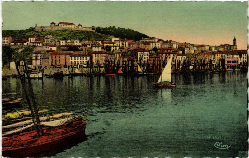 Carte postale ancienne Séte - Vue d'ensemble et le Fort Richelieu à Sète
