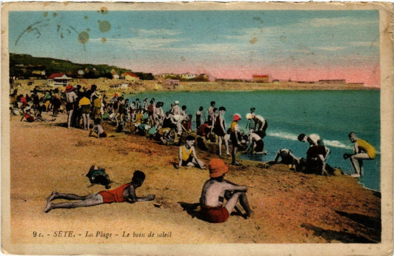 Carte postale ancienne Séte - La Plage - Le bain de soleil à Sète
