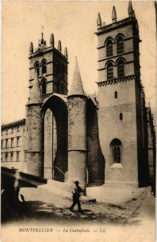 Carte postale ancienne Montpellier - La Cathédrale à Montpellier