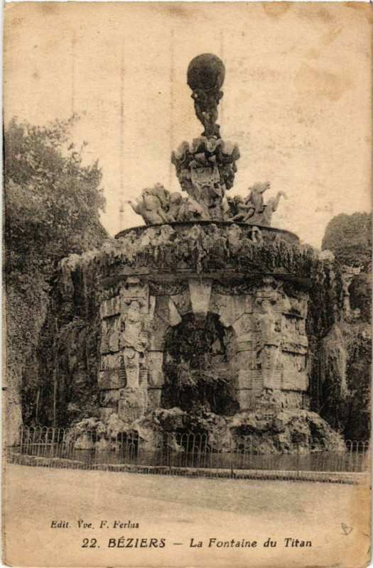 Carte postale ancienne Béziers - La Fontaine du Titan à Béziers