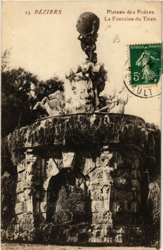 Carte postale ancienne Béziers - Plateau des Poétes - La Fontaine du Titan à Béziers