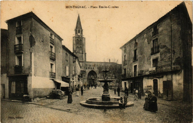 Carte postale ancienne Montagnac - Place Emilie-Combes à Montagnac