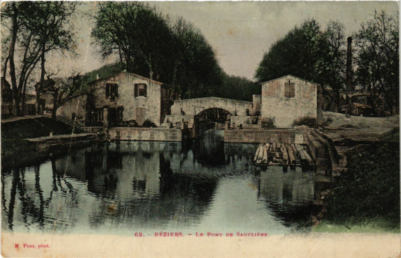 Carte postale ancienne Bléziers - Le Pont de Saucliére