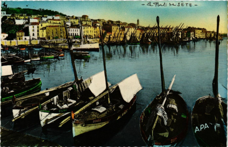 Carte postale ancienne Sete (Herault) - Le Port de Peche à Sète