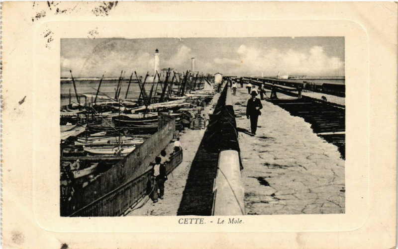 Carte postale ancienne Cette - Le Mole